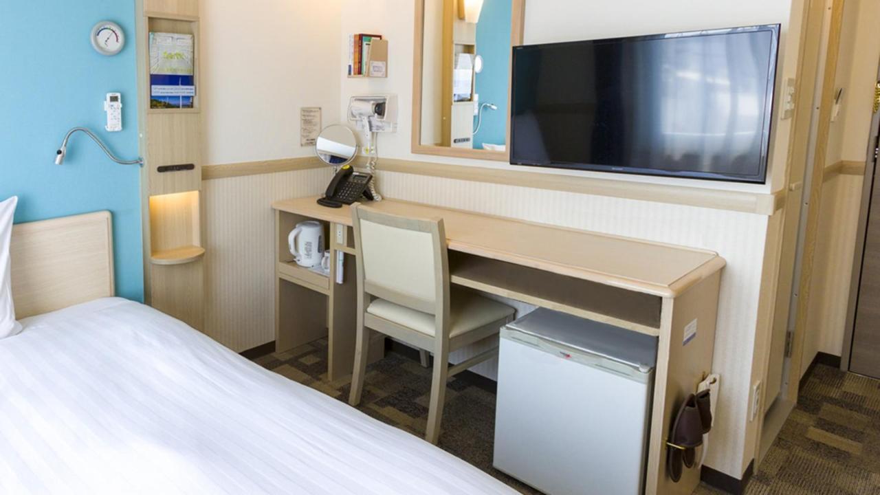 Toyoko Inn Joetsu Myoko Eki Nishi Guchi Bagian luar foto